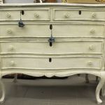 864 9857 CHEST OF DRAWERS